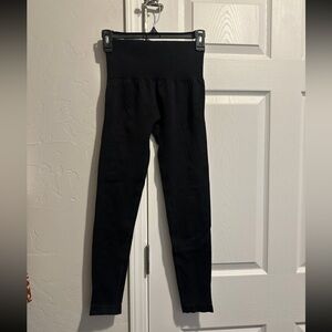 Black leggings women’s